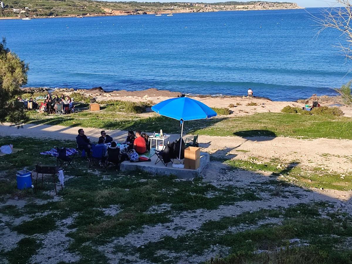 Beachfront With Seaviews Apartment No56 Award Winner Unbeatable Location For Closeness To The Sea Ideal For Guests Looking For Winter Spring And Autumn Breaks In Sunny Malta Also Ideal For Coastal Hikers Мелліха Екстер'єр фото